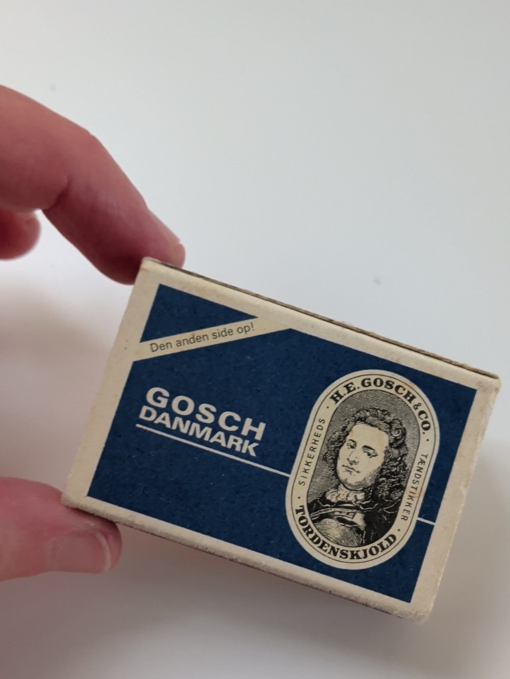 ❤️5/10 Vintage Match Box